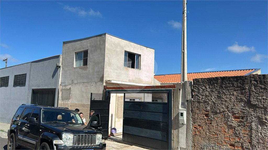 Sobrado á venda no bairro Vila Celina.