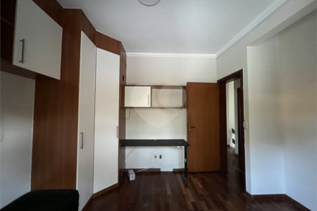CASA COM 3 QUARTOS NO CONDOMÍNIO GRAND VILLE