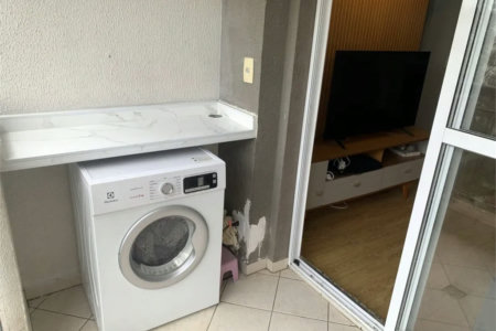 Apartamento à venda com 1 quarto em Parque Reboucas, São Paulo, SP
