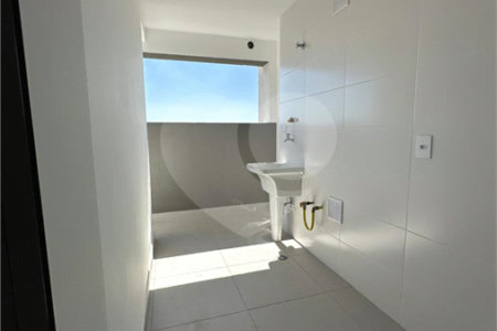 Apartamento com 125m², 3 dormitórios, sendo 3 suítes, 2 vagas, à venda na Moóca.