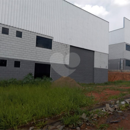Galpão de 1200 m ² novos para locação em Nazaré Paulista/ Atibaia