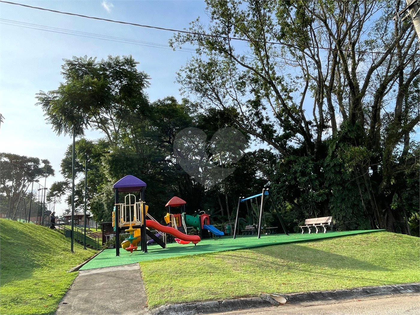 Terreno a venda no condomínio Reserva Santa Isabel Louveira