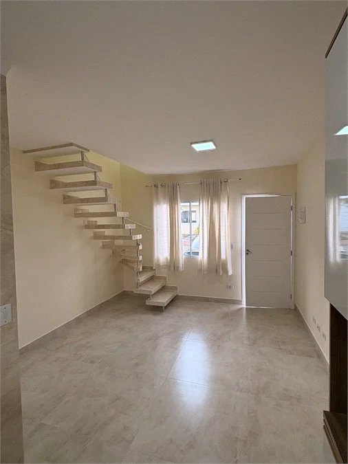Casa à venda com 2 quartos no condomínio Residencial Ilha de Malta,255, Cotia - SP