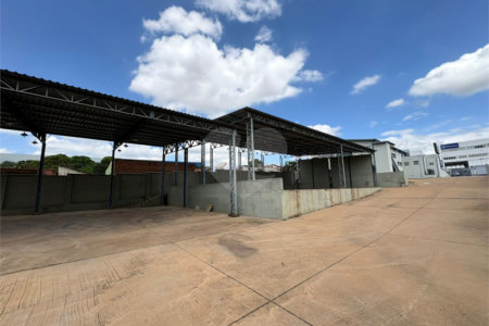 Galpão comercial á venda.