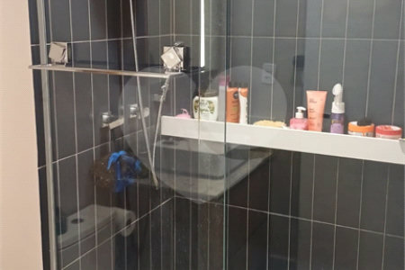 Apartamento a venda na Saúde 2 dormitórios com 2 vagas de garagem demarcadas. Aceita e estuda Permuta.