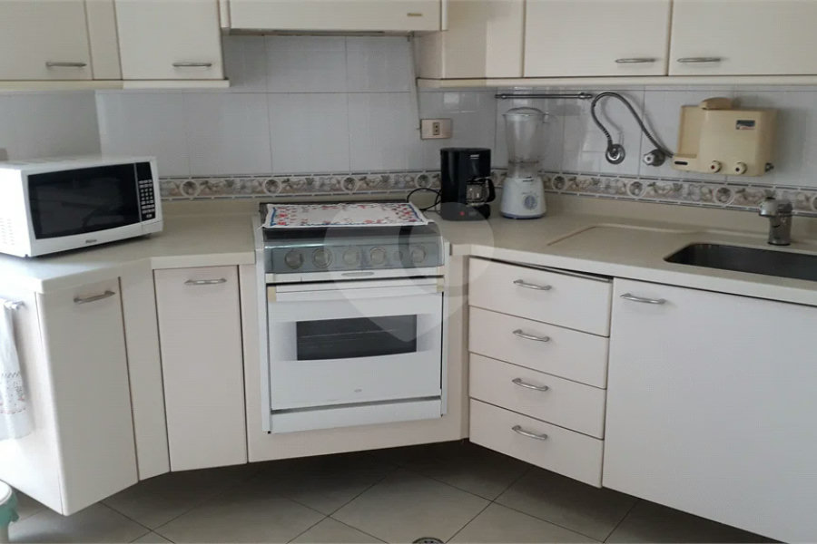 Apartamento à venda mobiliado nos Jardins — 126 m²