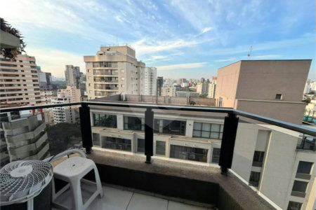 Apartamento com 1 dormitório com 1 vaga de garagem