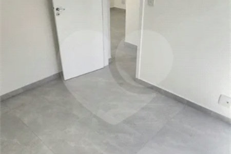 Apartamento com 42m², 2 quartos, 1 garagem, à venda em Itaquera