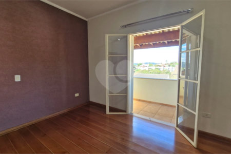 Casa sofisticada à venda em bairro nobre de Atibaia | 3 dormitórios | 408 m²