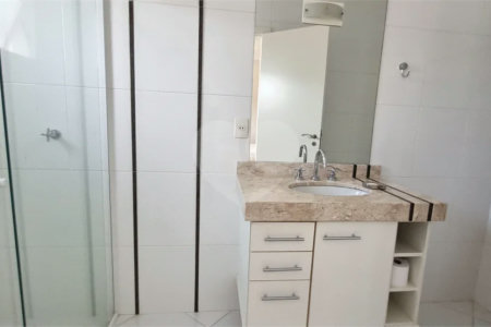 Lindo sobrado com 4 suites e piscina à venda, 365m², por R$ 2.450.000,00 no condomínio Villa Suiça, em Indaiatuba/SP.