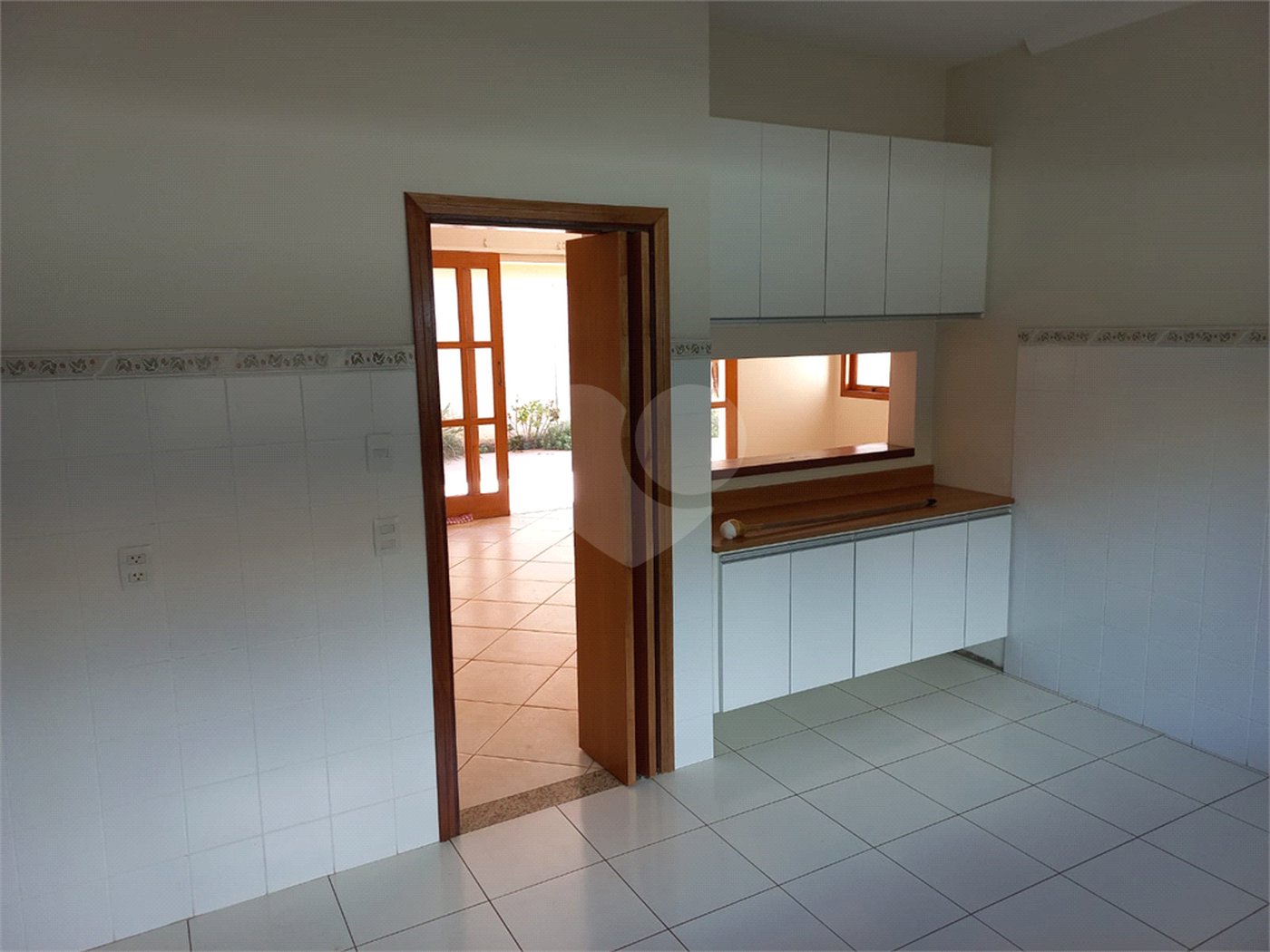 Casa Térrea no Condomínio Damha I,