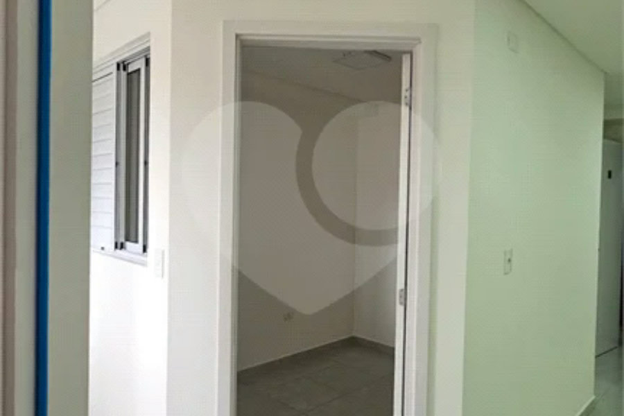 Vende-se apartamento novo na Mooca