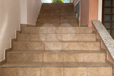 Casa ampla à venda no Vale das Flores em Atibaia