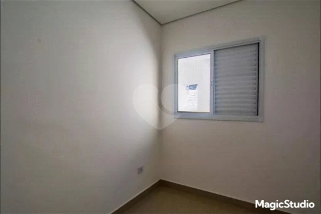 Apartamento com 2 dormitórios , sendo 1 suíte , 1 vaga , á venda na Vila Humaitá em Santo André.