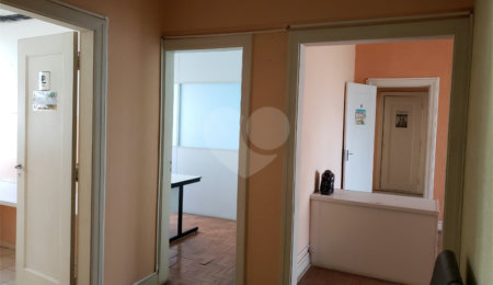 Apartamento de 80m2 à venda com 2 dormitórios e terraço no Centro