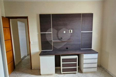 Apartamento à venda com 2 quartos no condomínio Residencial Itaipu, São Carlos - SP