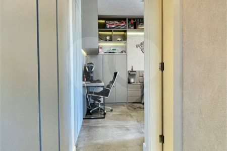 Cobertura à venda na Aclimação de 300m² com 2 vagas.