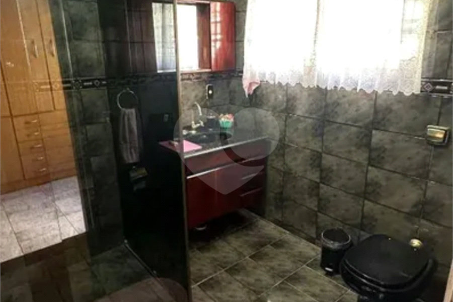 Sobrado à venda com 4 quartos, sendo 2 suítes,  em Jardim Líbano, São Paulo, SP
