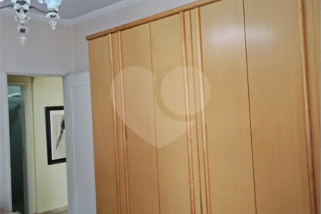 Apartamento em Higienópolis com 2 dormitórios