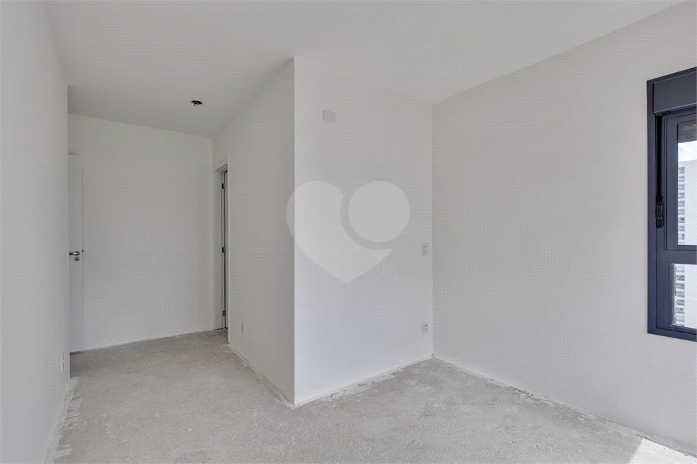 Apartamento à venda com 3 quartos, sendo 1 suíte,  em Alto da Boa Vista, São Paulo, SP