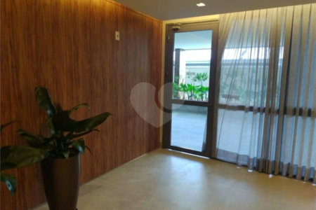 Apartamento novo com 129m² na Mooca com 2 suítes e 2 vagas.