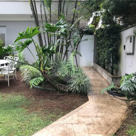 SOBRADO ALTO PADRÂO COND.PARQUE SABARA