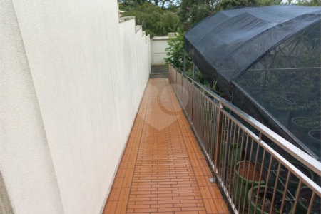 Excelente sobrado a venda no Condomínio Parque Sabará.