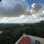 Casa ampla no bairro Terra Rica com 3 pavimentos e excelente estrutura.