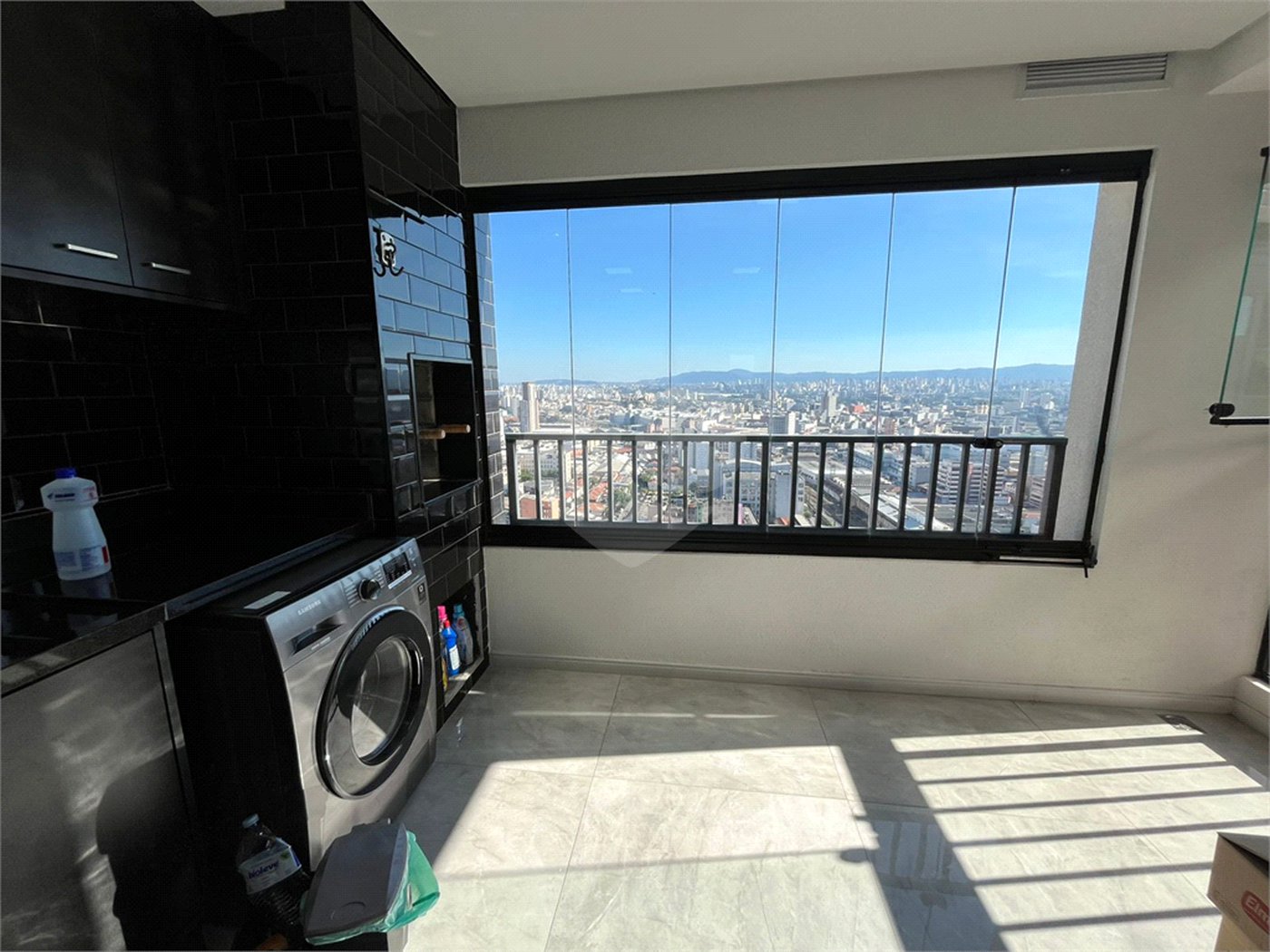 Apartamento no Brás repleto de lazer com 50 m² com 2 dormitórios e 1 vaga, Estuda Permuta