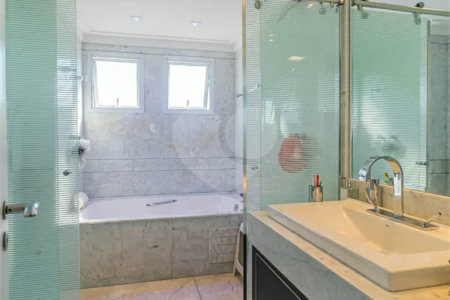 Apartamento para venda no condomínio Piazza Suprema - Praça Visconde de Souza Fontes