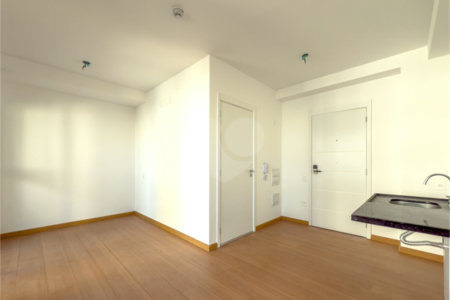 Studio com Varanda à venda no Bairro Saúde