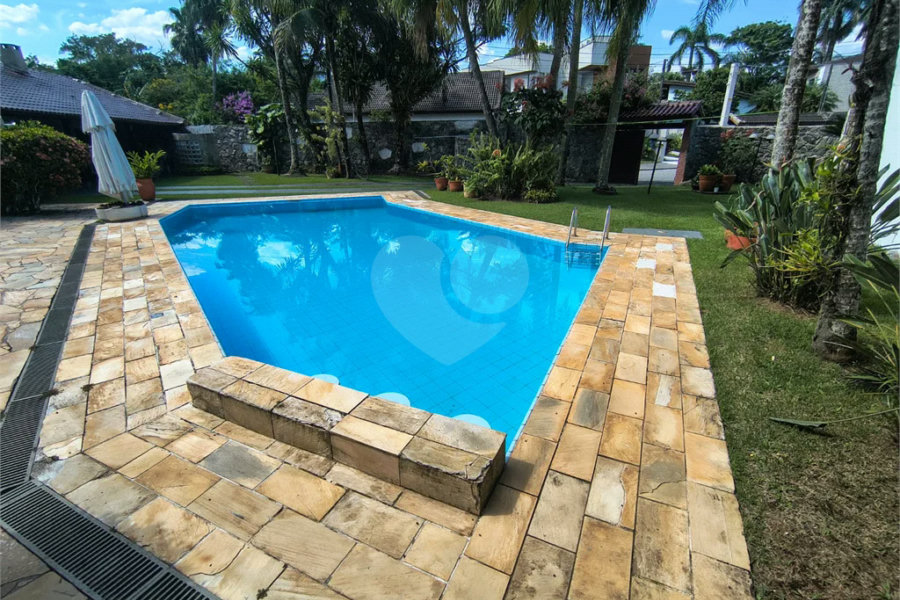Casa à venda com 6 suítes em Costa do Sol, Bertioga, SP