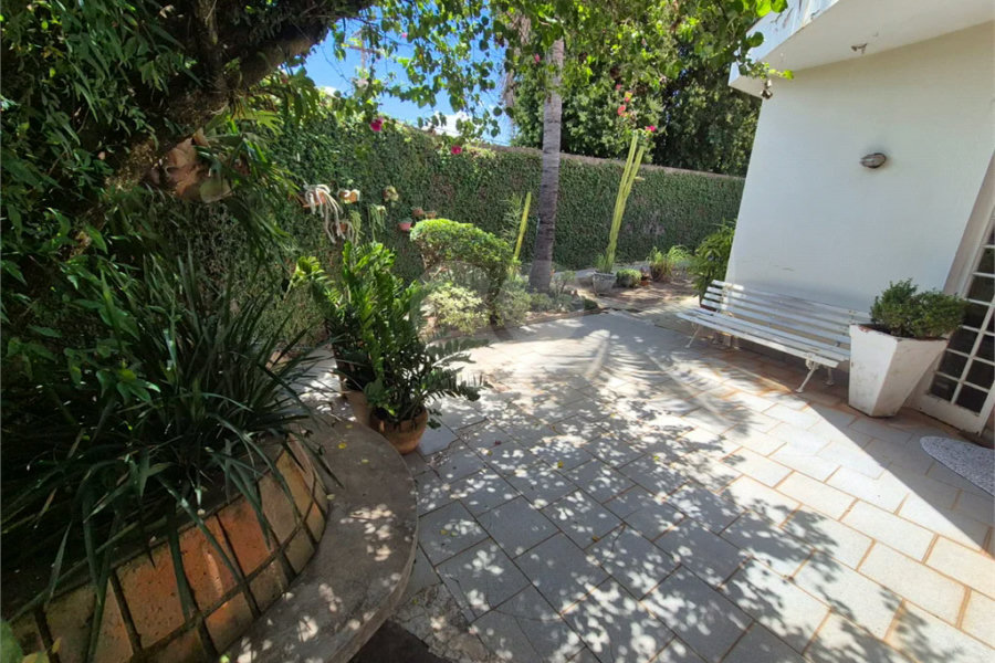 Casa à Venda na Vila Rezende – Piracicaba/SP - Ideal para moradia ou investimento comercial (clínicas, escritórios, consultórios