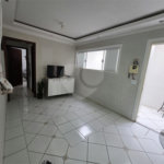 Casa térrea à venda no Douradinho com 2 quartos e edícula com mais dois quartos e 2 banheiros.