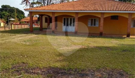 Chácara à venda com 3 quartos, sendo 1 suíte,  em Água Vermelha, São Carlos, SP