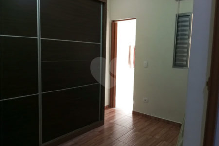Terreno á venda com 2 casas na Vila Rosália, Guarulhos, SP.