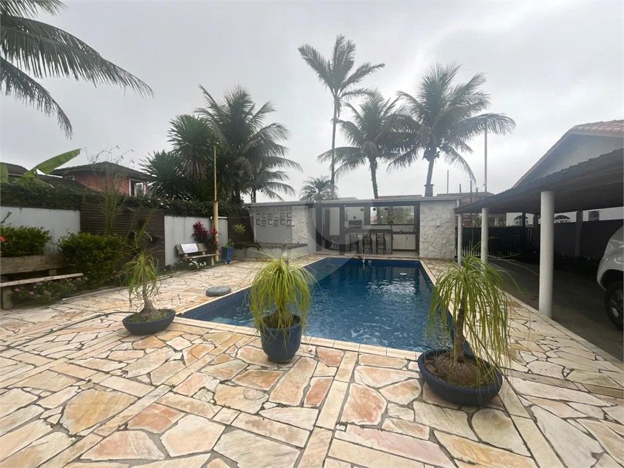 Casa à venda com 3 quartos, sendo 2 suítes, em Morada da Praia, Bertioga, SP