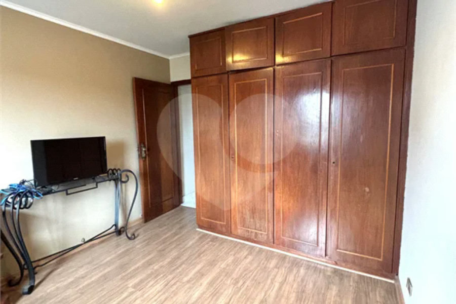 Sobrado com 3 dormitórios,1 suite, Quintal gourmet, 4 vagas à Venda no bairro Parada Inglesa em São Paulo.