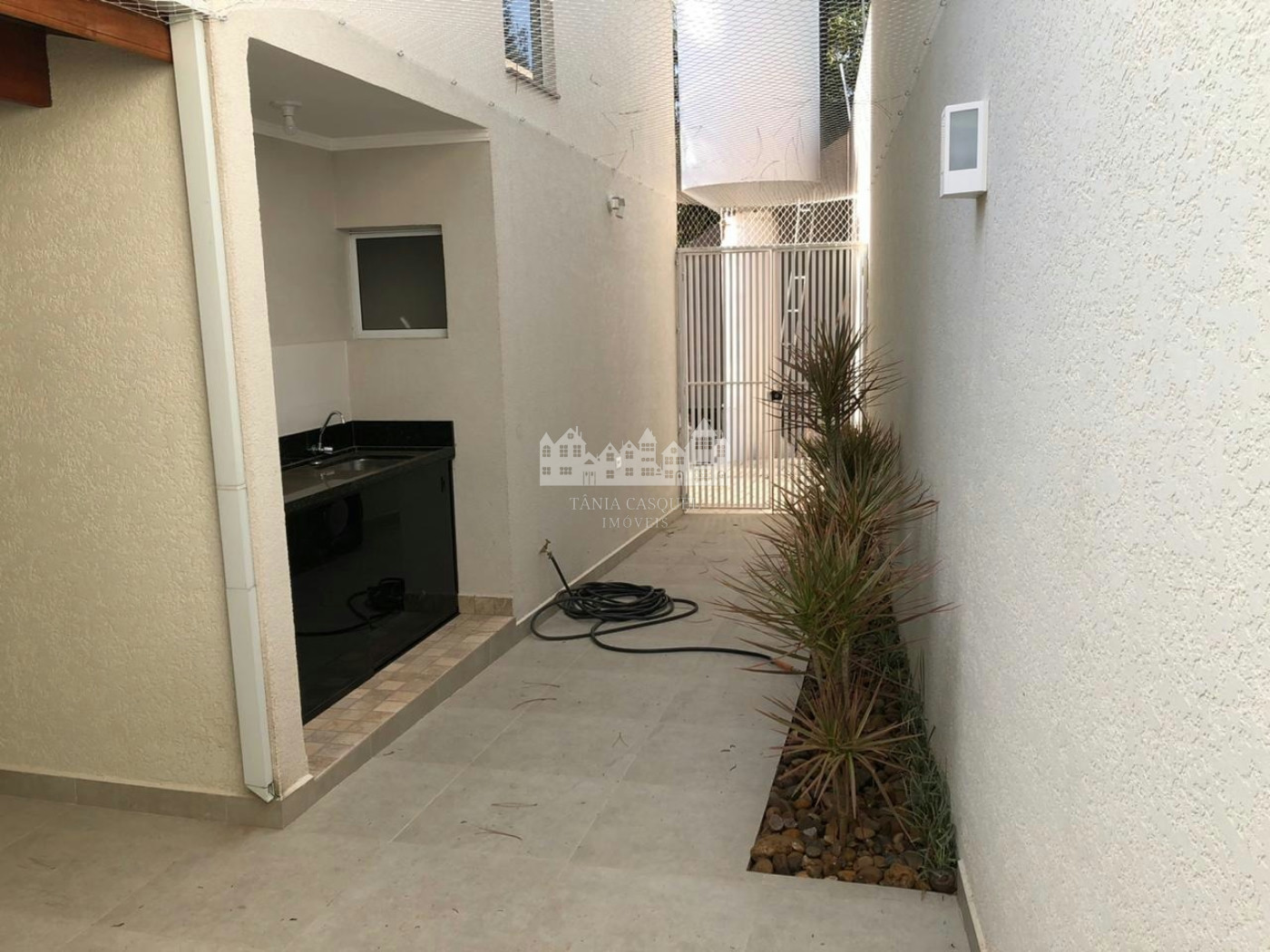 Casa à venda com 2 quartos em Jardim Imperial, Atibaia, SP