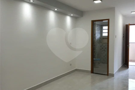 Excelente apartamento à venda, 2 quartos, ao lado do metrô Guilhermina-Esperança