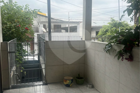 Sobrado á venda - Cidade Ademar