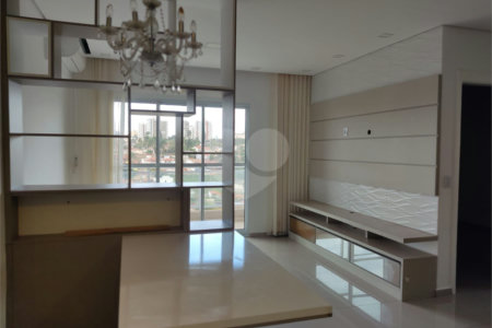 Apartamento á venda no Jardim Alvorada.