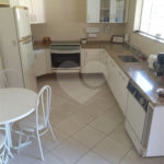 Casa Térrea com 3 quartos sendo 1 suíte. 1.400m² A/T. Jardim Floresta, Atibaia, SP