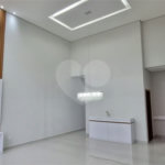 Indaiatuba - Sp - Condomínio London Park - Sol da manhã - 300 m² de terreno | 192 m² de área construída - R$ 1.990.000,00 - 03 suites - Uma residência cuidadosamente planejada para quem valoriza conforto, qualidade, tecnologia e ambientes funcionais, com acabamentos de primeira e uma arquitetur