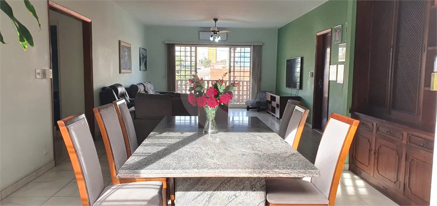 Casa Residencial ou Comercial para alugar em Piracicaba - SP.