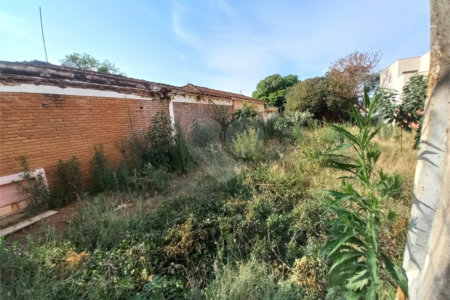 Terreno para venda no Jardim São Carlos.