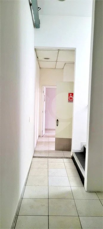 Visibilidade e espaço num dos locais mais pujantes de Santo Amaro; com renda!