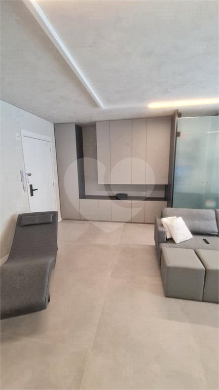 Apartamento com 2 dormitórios e uma suíte, mobilíado no Ibirapuera.
