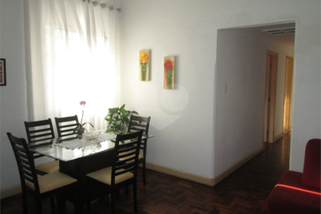 Apartamento com área útil de 72 m², 2 quartos no Bairro do Cambuci.
