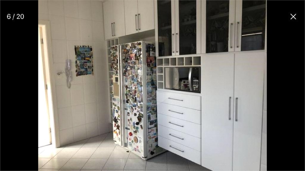 Apartamento à venda no Paraíso de 303m² com 4 suítes e 4 vagas.